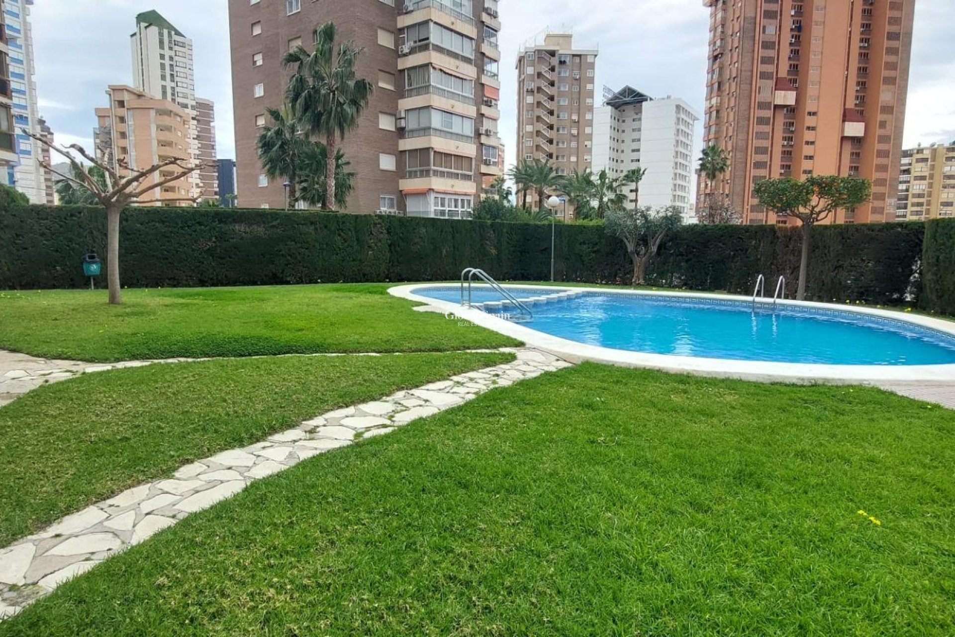 Wiederverkauf - WOHNUNG -
BENIDORM - Levante