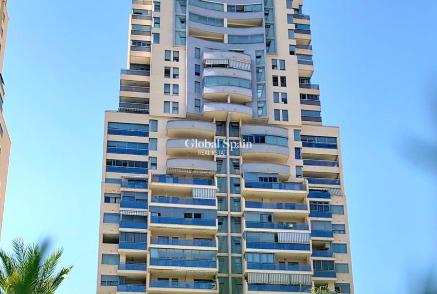 Wiederverkauf - WOHNUNG -
BENIDORM - Levante