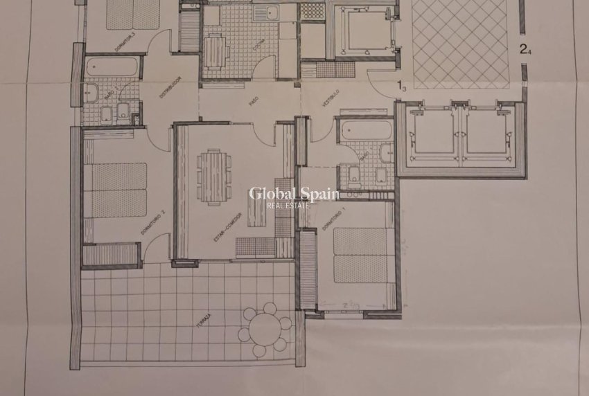 Wiederverkauf - WOHNUNG -
BENIDORM - Levante