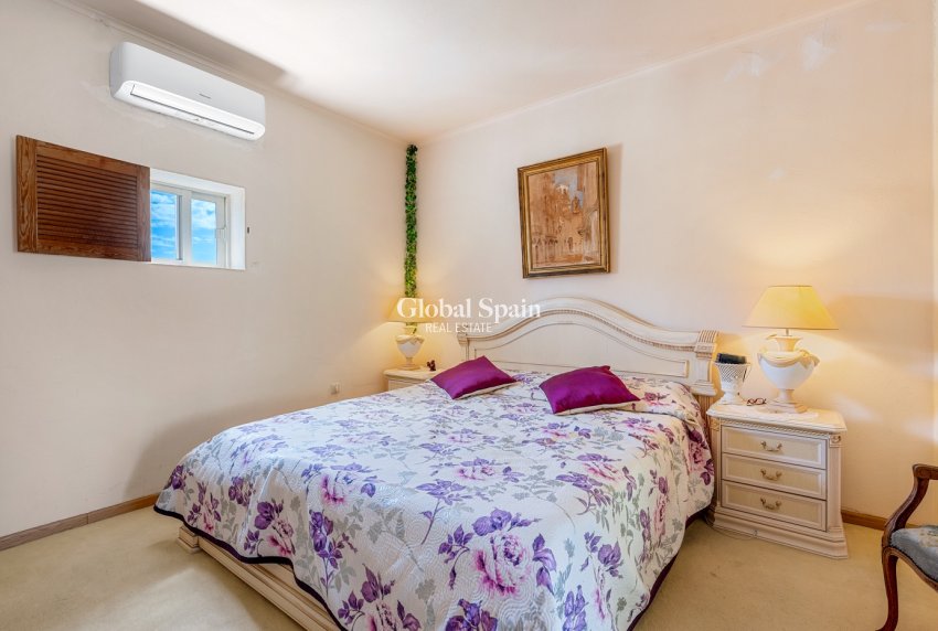Wiederverkauf - WOHNUNG -
Benidorm - Levante