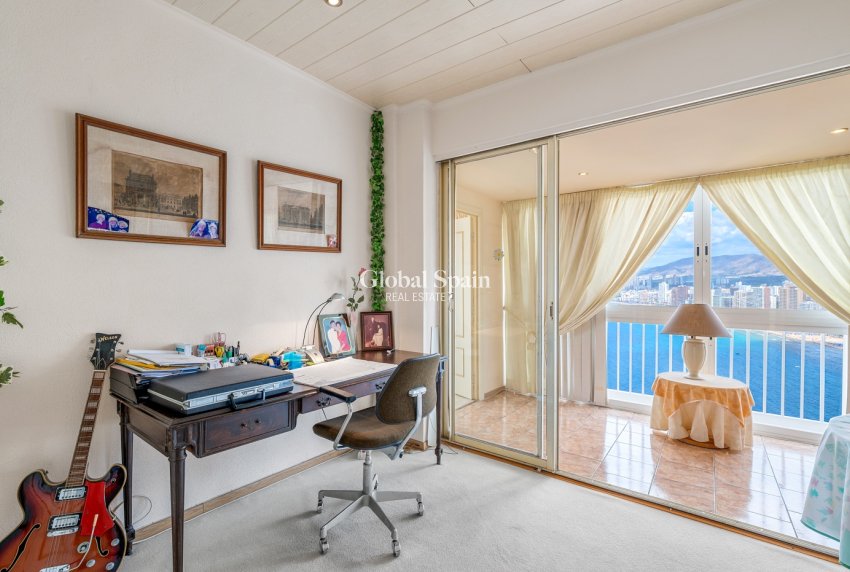 Wiederverkauf - WOHNUNG -
Benidorm - Levante