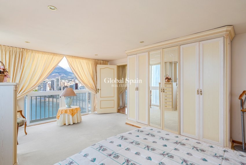 Wiederverkauf - WOHNUNG -
Benidorm - Levante
