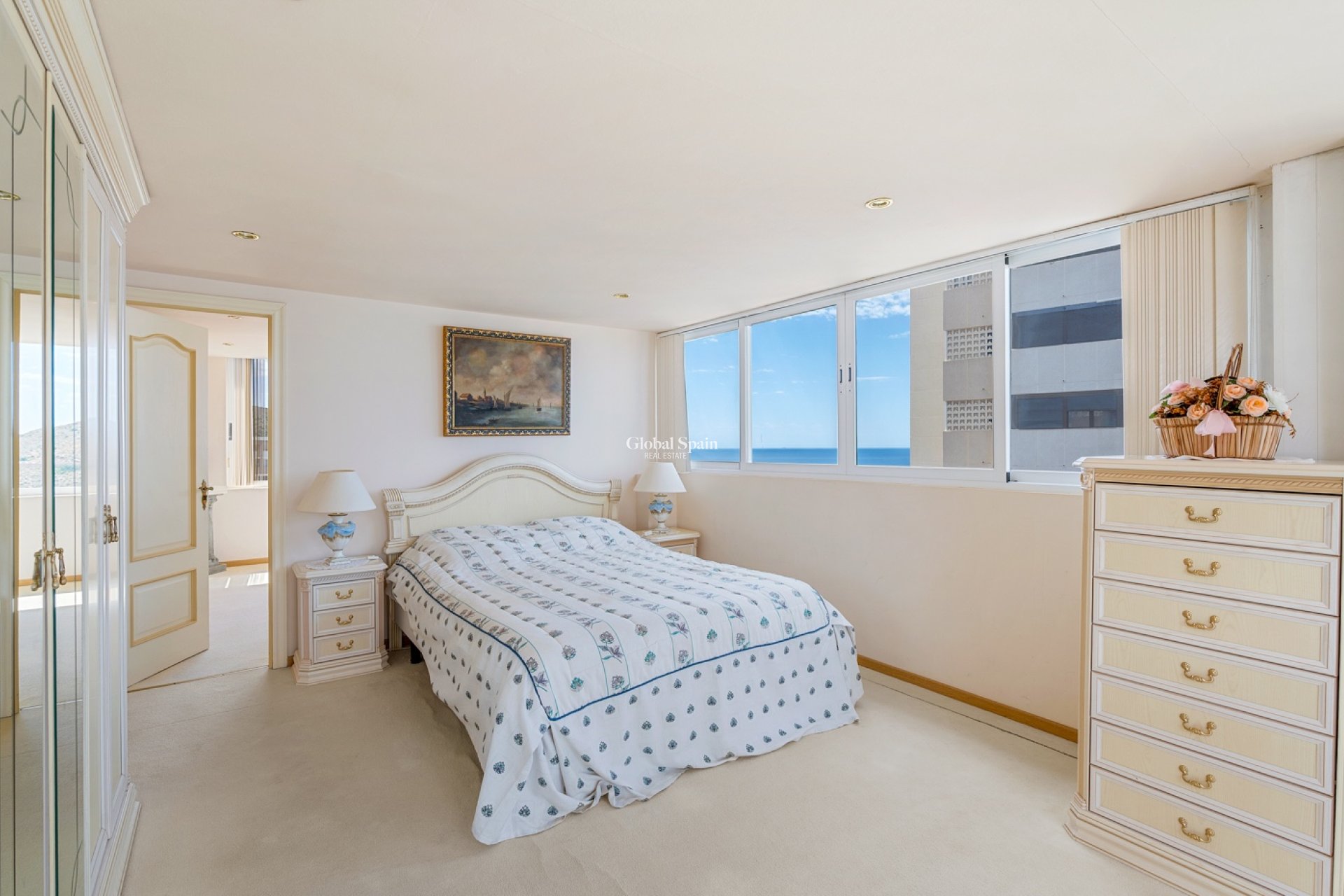 Wiederverkauf - WOHNUNG -
Benidorm - Levante