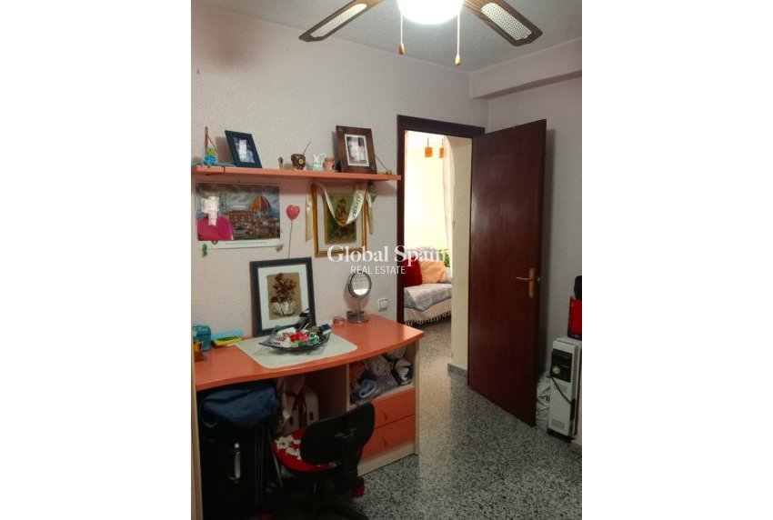 Wiederverkauf - Wohnung -
Benidorm - Levante