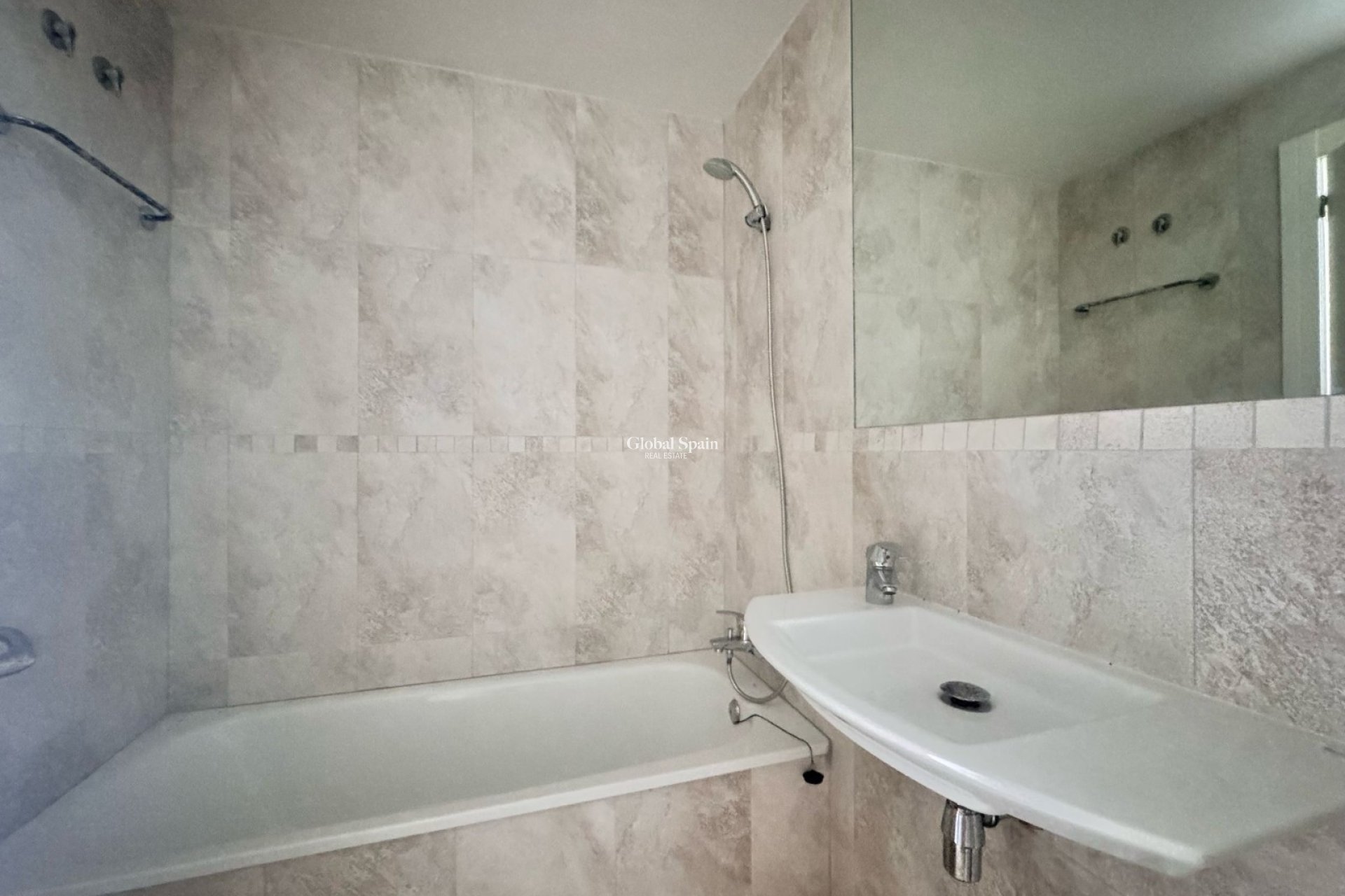 Wiederverkauf - Wohnung -
Benidorm - Levante