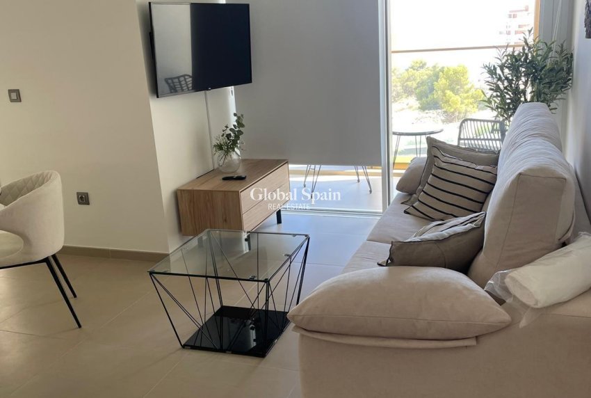 Wiederverkauf - WOHNUNG -
BENIDORM - Playa de Poniente