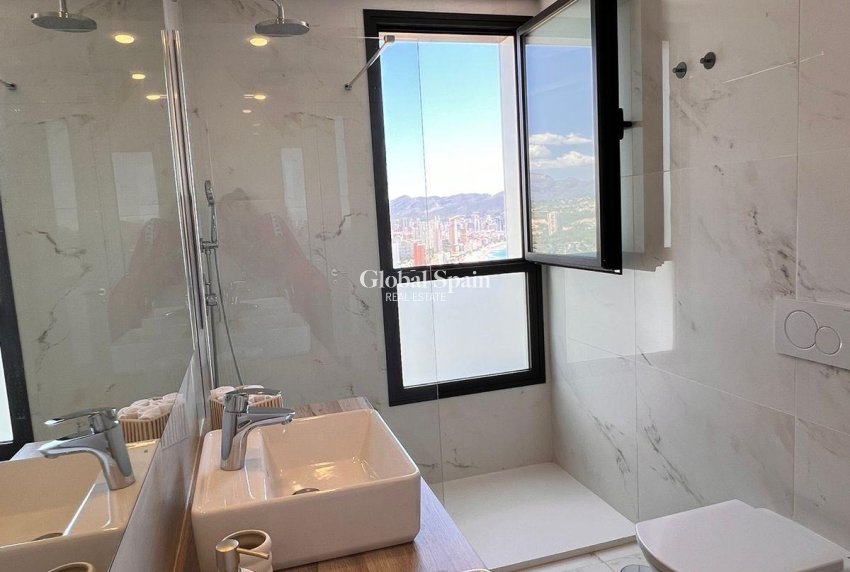 Wiederverkauf - WOHNUNG -
BENIDORM - Poniente