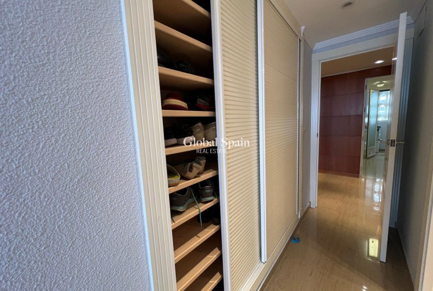 Wiederverkauf - WOHNUNG -
BENIDORM - Rincon de Loix Cruz