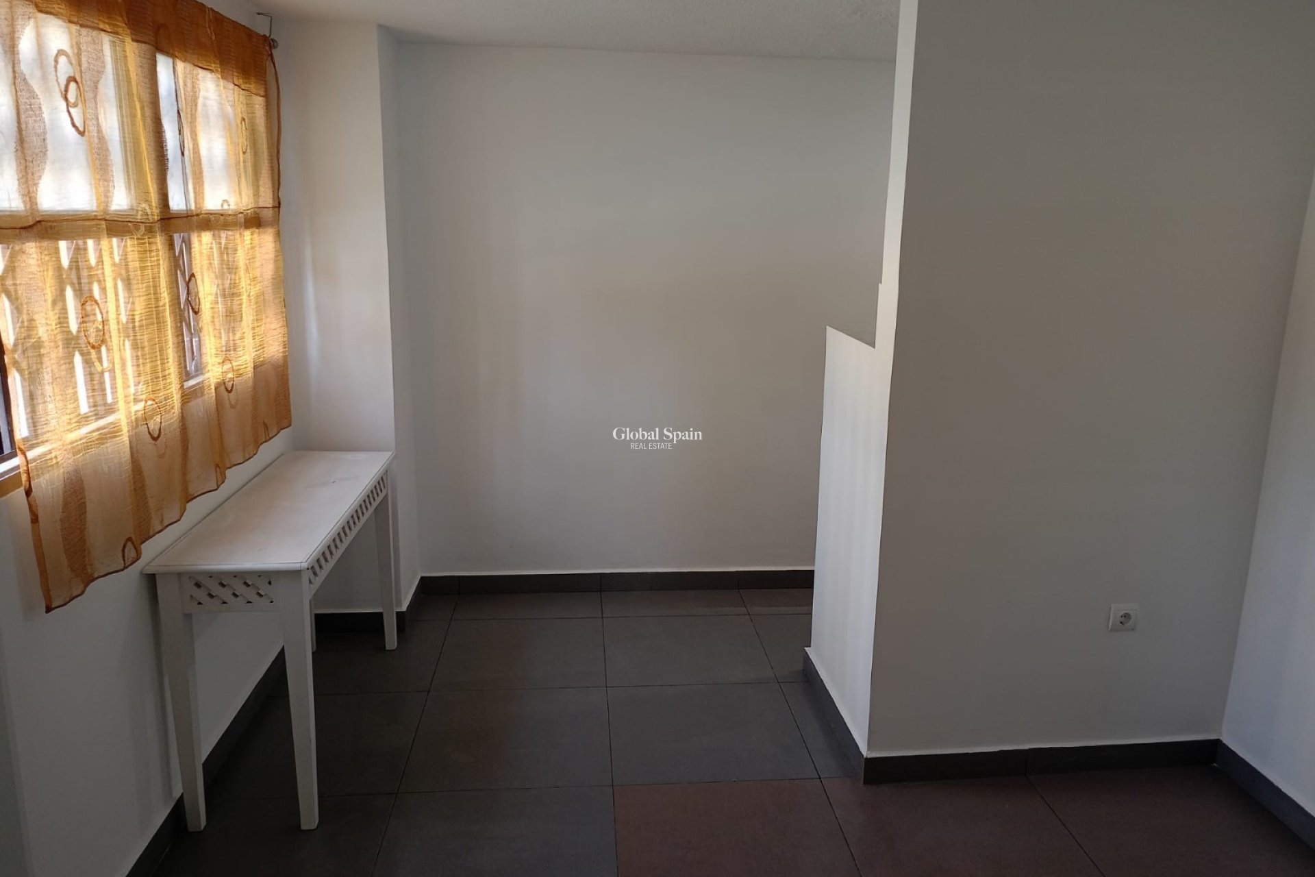 Wiederverkauf - WOHNUNG -
BENIDORM - Rincón de Loix