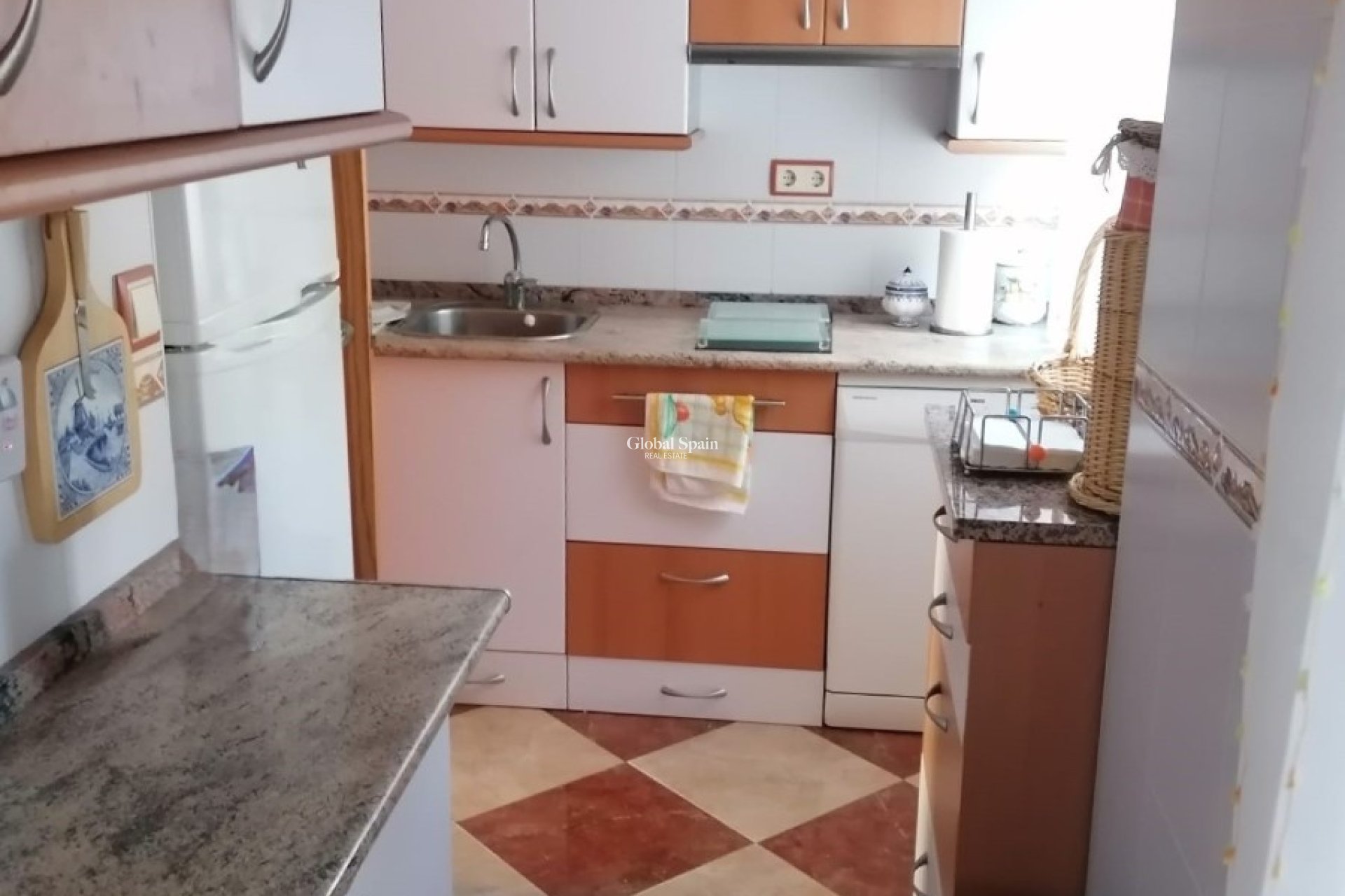 Wiederverkauf - WOHNUNG -
BENIDORM - Rincón de Loix