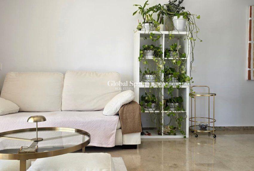 Wiederverkauf - WOHNUNG -
BENIDORM - Zona de Poniente