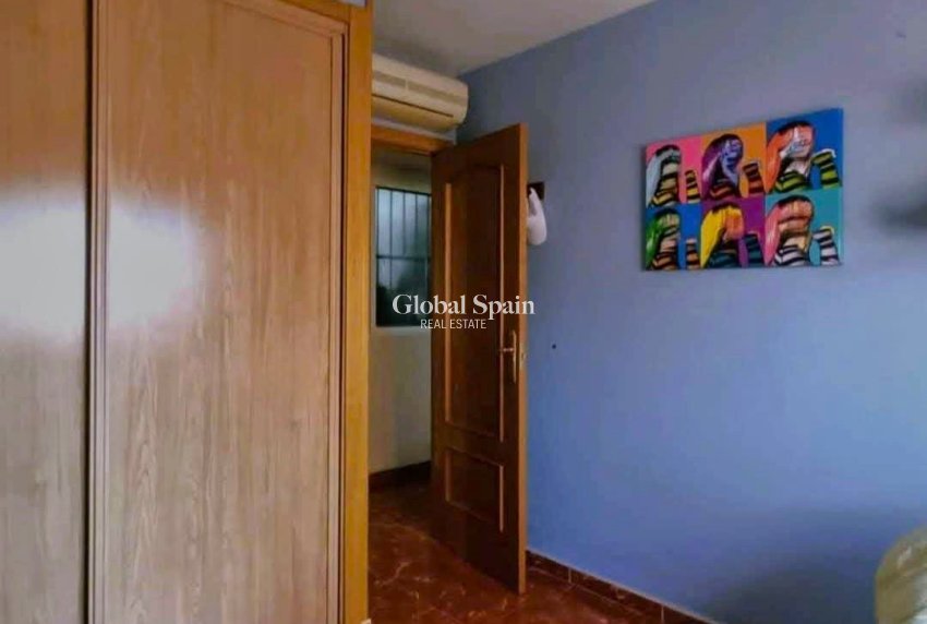 Wiederverkauf - WOHNUNG -
BENIDORM - Zona de Poniente