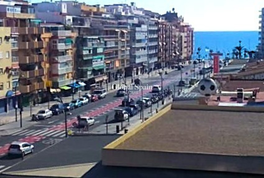 Wiederverkauf - Wohnung -
Benidorm - Zona de Poniente