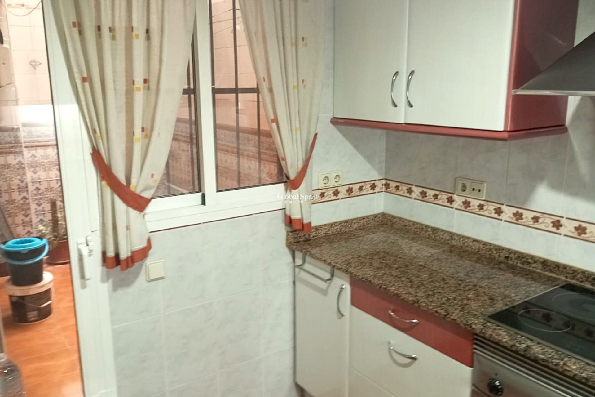 Wiederverkauf - Wohnung -
Benidorm - Zona de Poniente