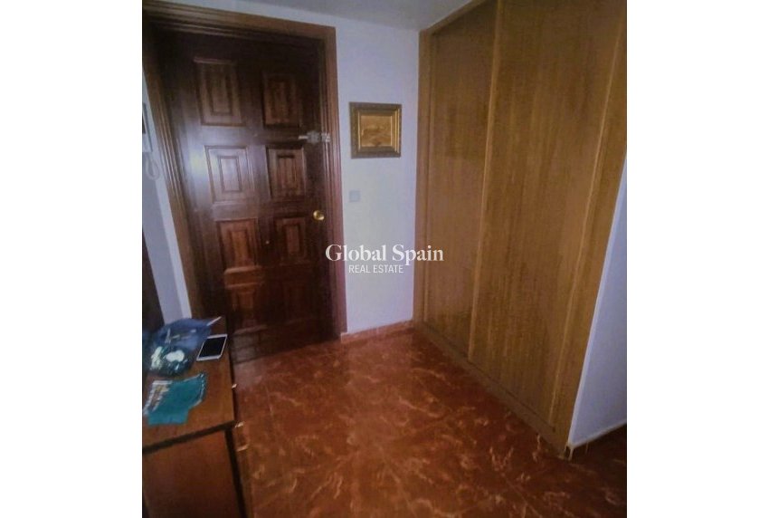 Wiederverkauf - Wohnung -
Benidorm - Zona de Poniente