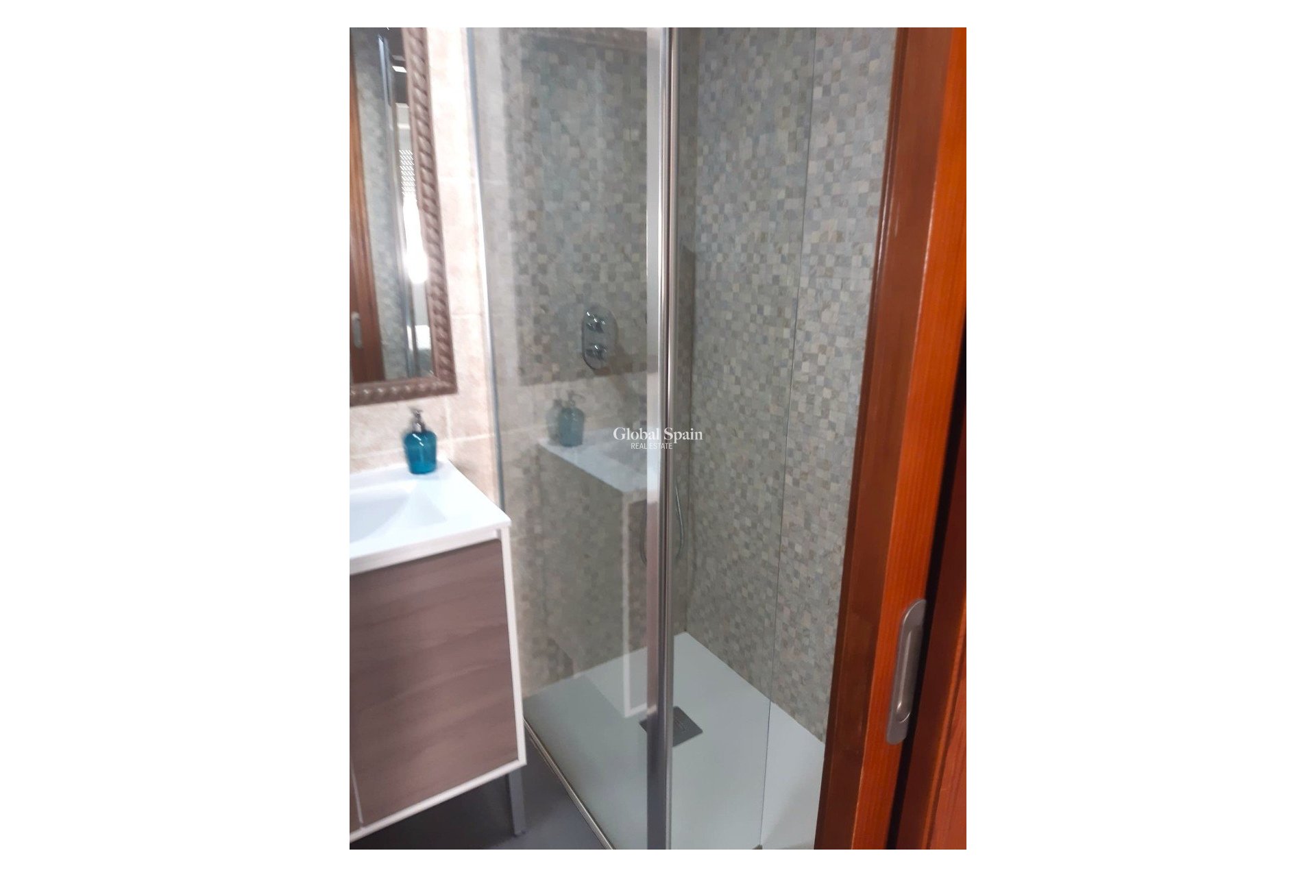 Wiederverkauf - Wohnung -
Benidorm - Zona de Poniente