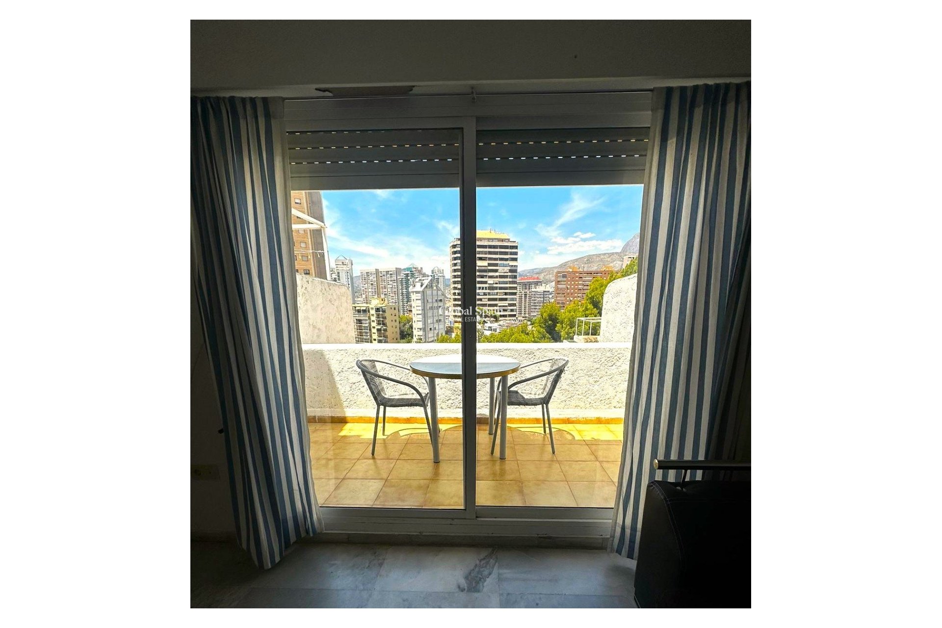 Wiederverkauf - Wohnung -
Benidorm - Zona de Poniente