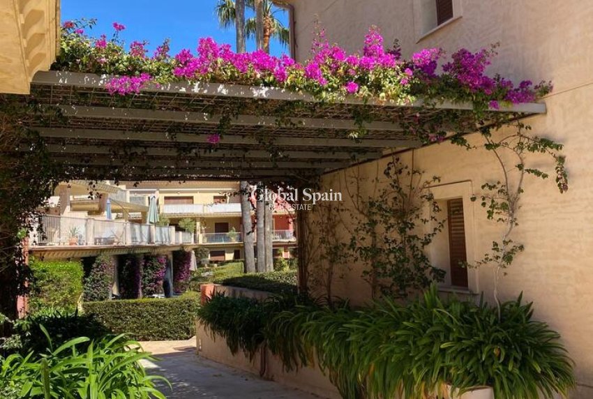 Wiederverkauf - WOHNUNG -
BENISSA - Costa Blanca