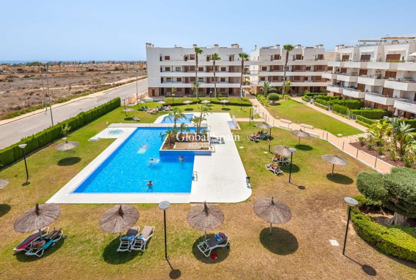Wiederverkauf - WOHNUNG -
CABO ROIG - Costa Blanca