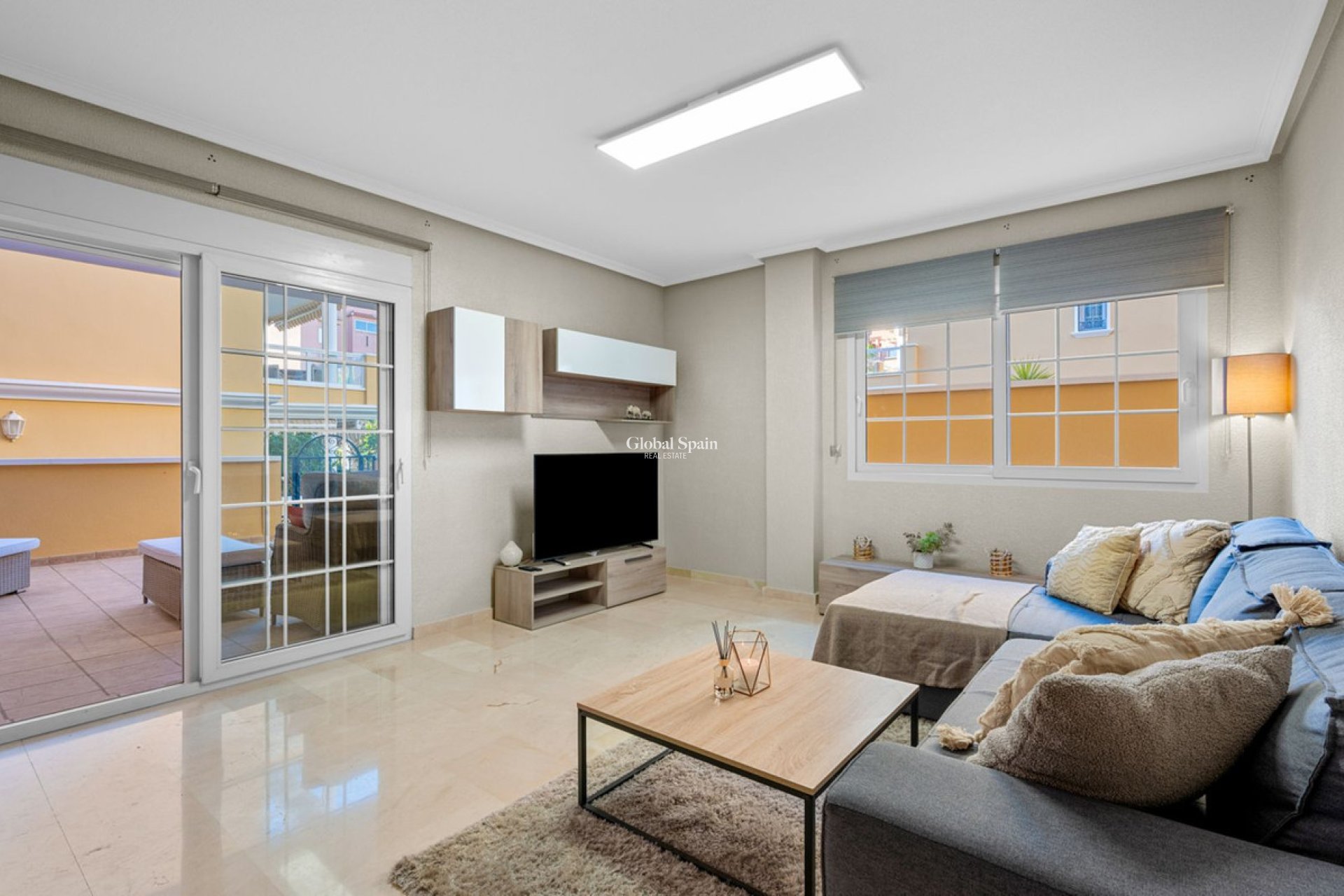 Wiederverkauf - WOHNUNG -
CABO ROIG - Costa Blanca