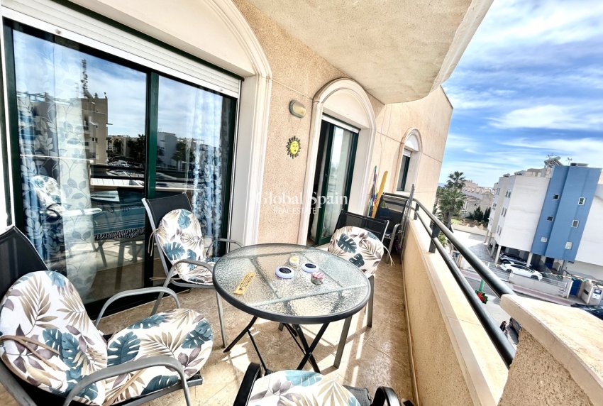 Wiederverkauf - WOHNUNG -
CABO ROIG - Costa Blanca