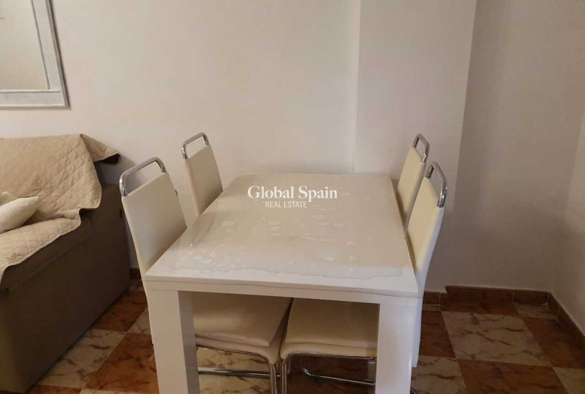 Wiederverkauf - WOHNUNG -
CABO ROIG - Costa Blanca