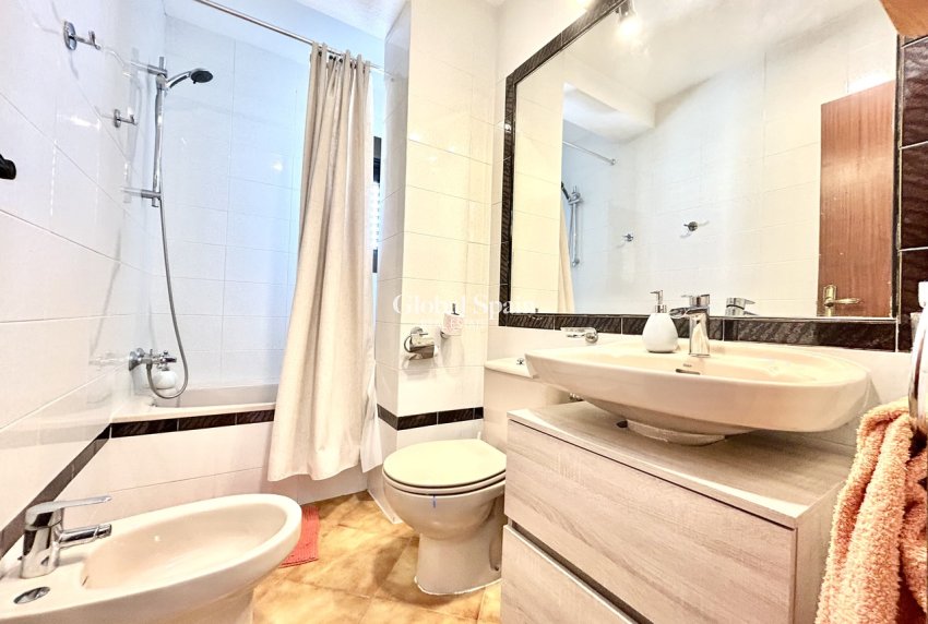 Wiederverkauf - WOHNUNG -
CABO ROIG - Costa Blanca