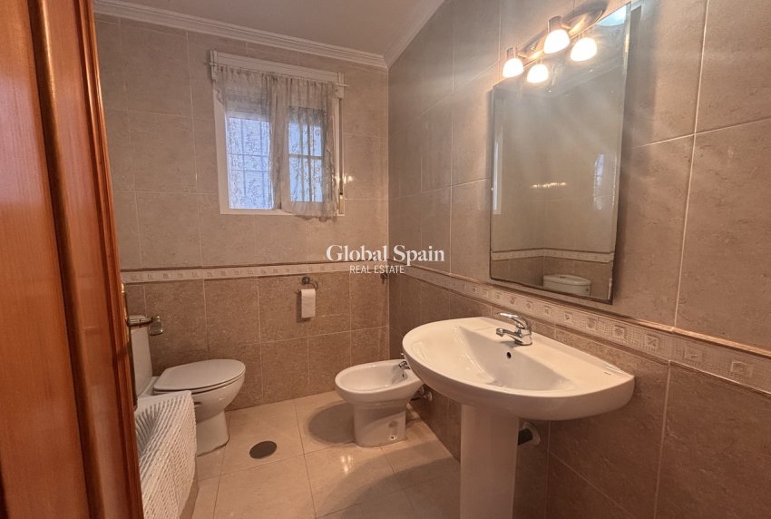Wiederverkauf - WOHNUNG -
CABO ROIG - Costa Blanca