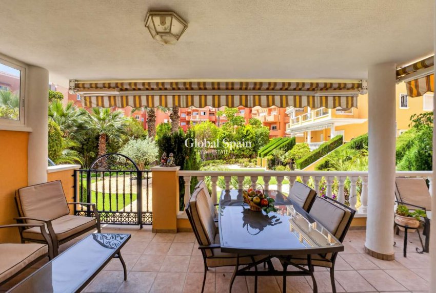 Wiederverkauf - WOHNUNG -
CABO ROIG - Costa Blanca