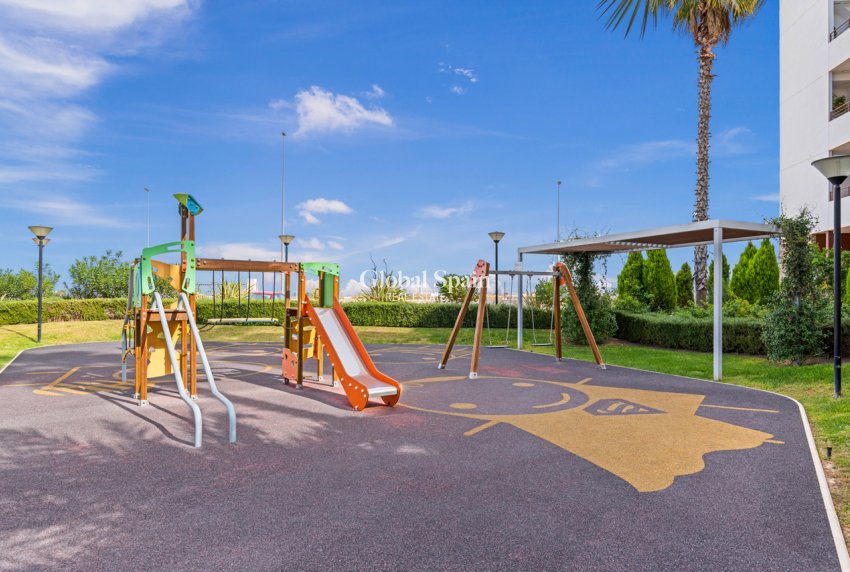 Wiederverkauf - WOHNUNG -
CABO ROIG - Costa Blanca