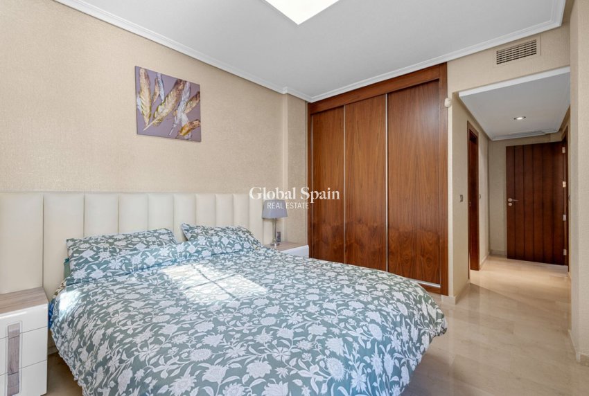 Wiederverkauf - WOHNUNG -
CABO ROIG - Costa Blanca