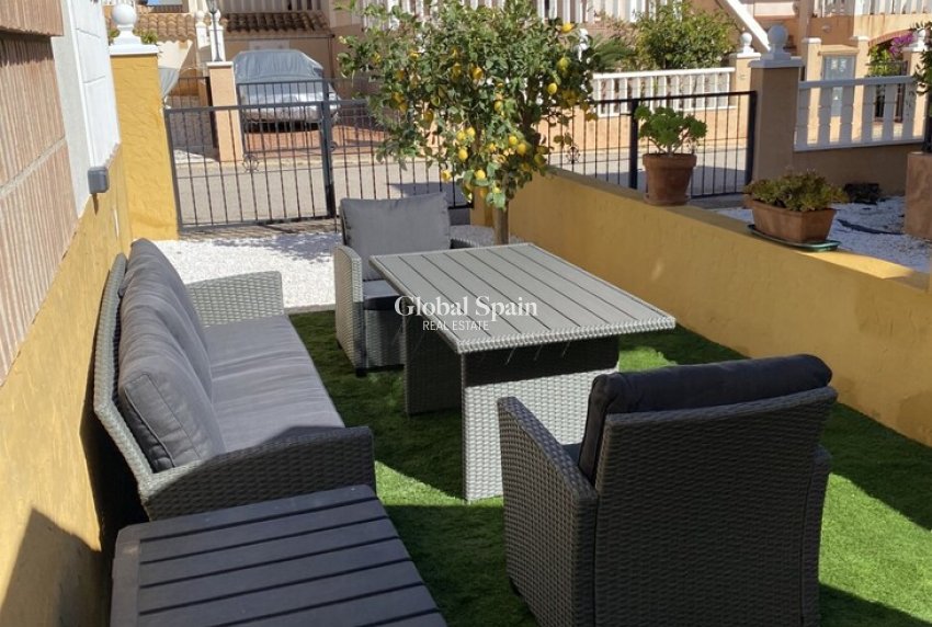 Wiederverkauf - WOHNUNG -
CABO ROIG - Costa Blanca