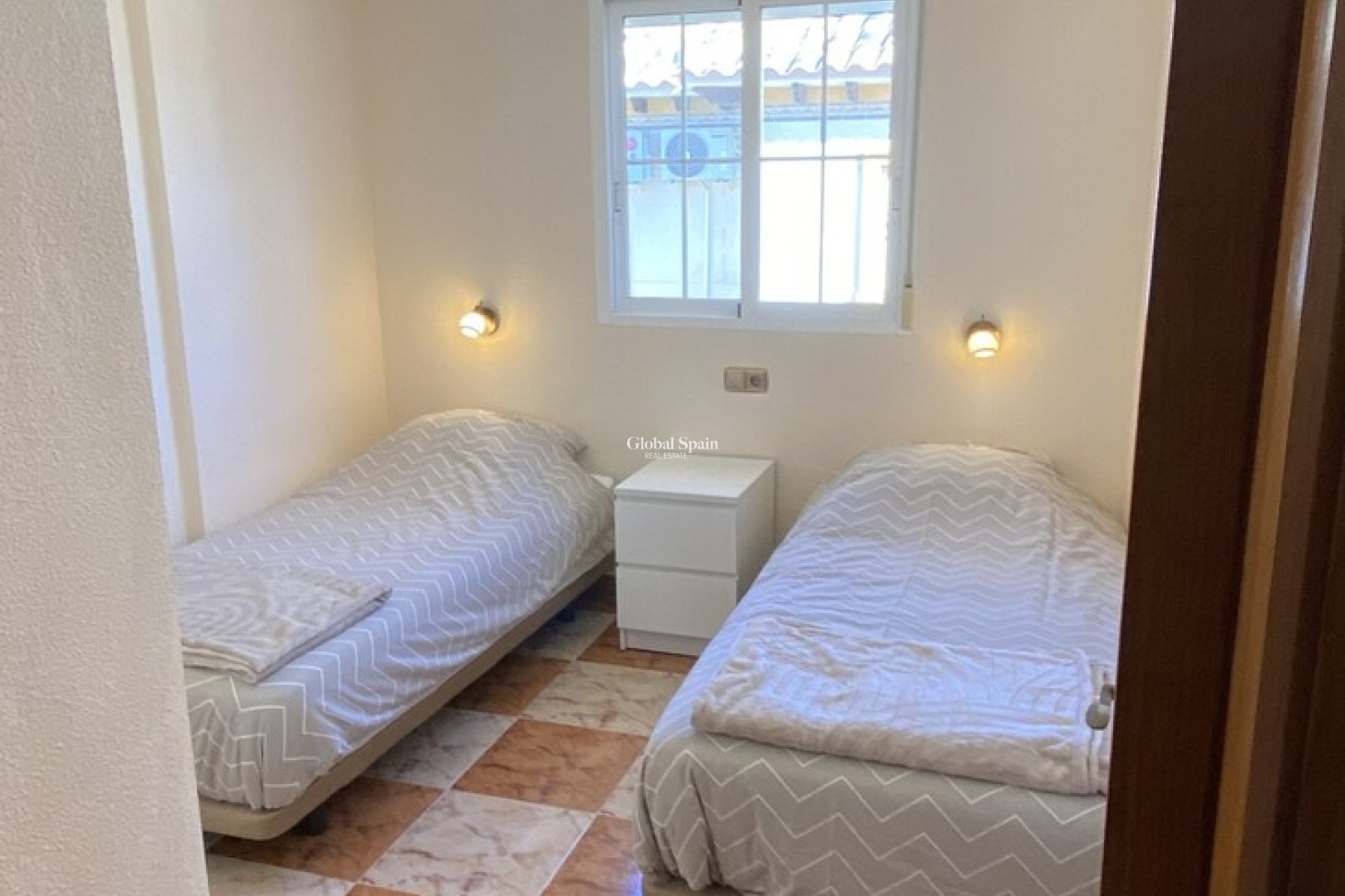 Wiederverkauf - WOHNUNG -
CABO ROIG - Costa Blanca