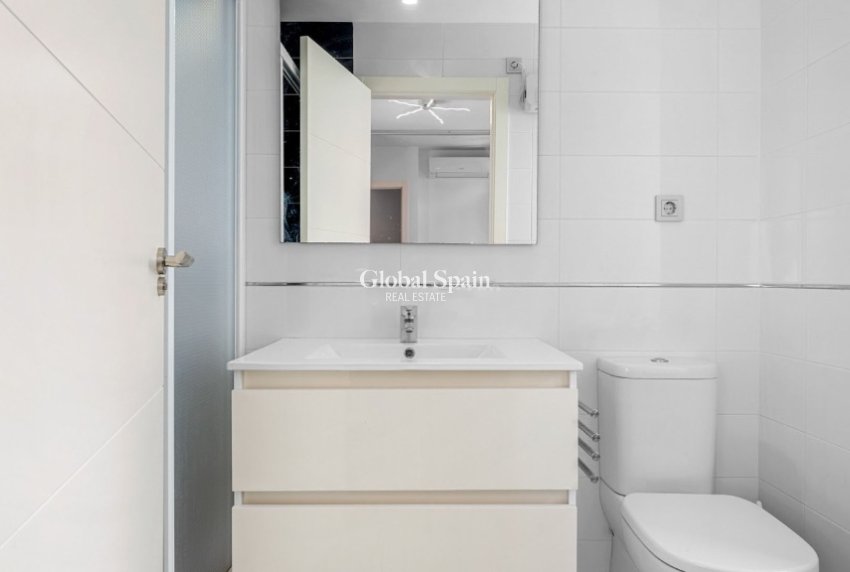 Wiederverkauf - Wohnung -
Cabo Roig - Lomas de Cabo Roig