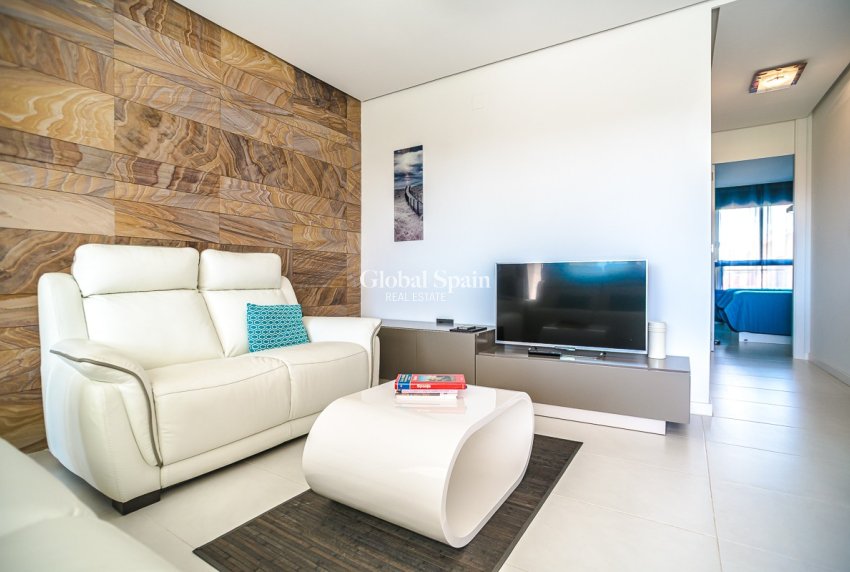 Wiederverkauf - WOHNUNG -
CABO ROIG - Orihuela Costa