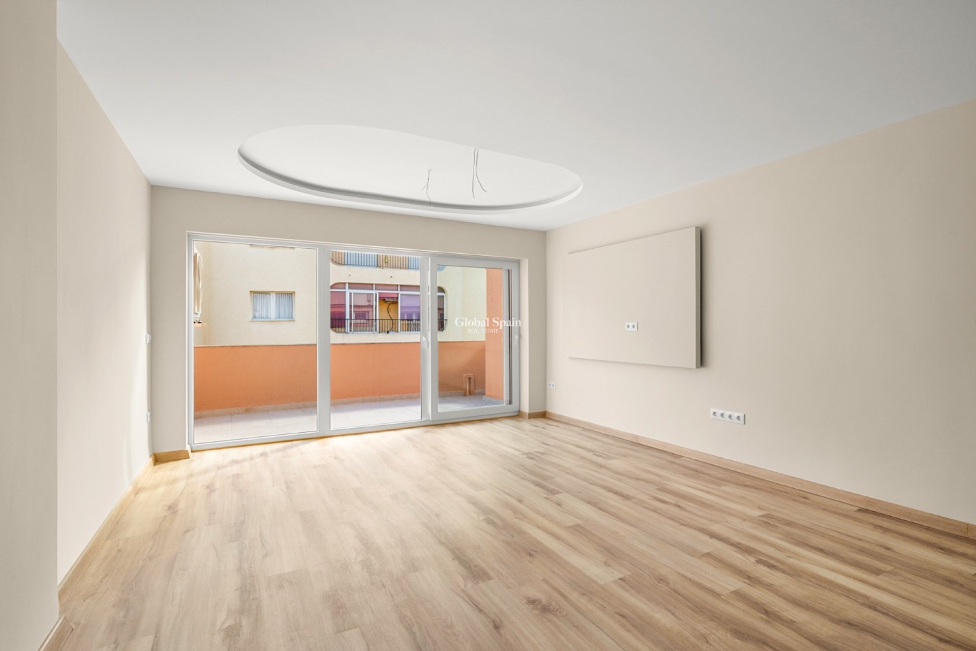 Wiederverkauf - WOHNUNG -
CALPE - Centro
