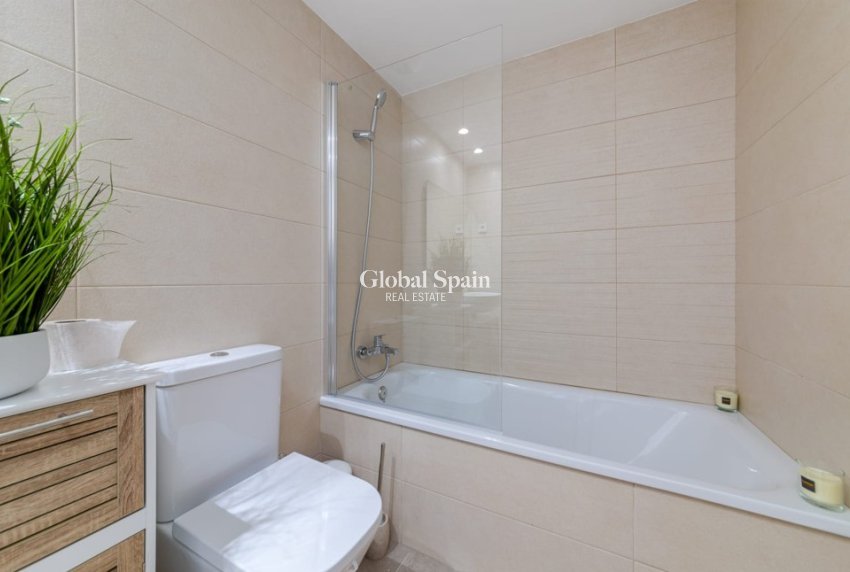 Wiederverkauf - WOHNUNG -
CALPE - Costa Blanca