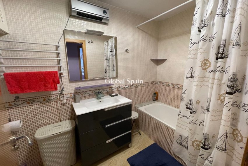 Wiederverkauf - WOHNUNG -
CAMPOAMOR - Costa Blanca