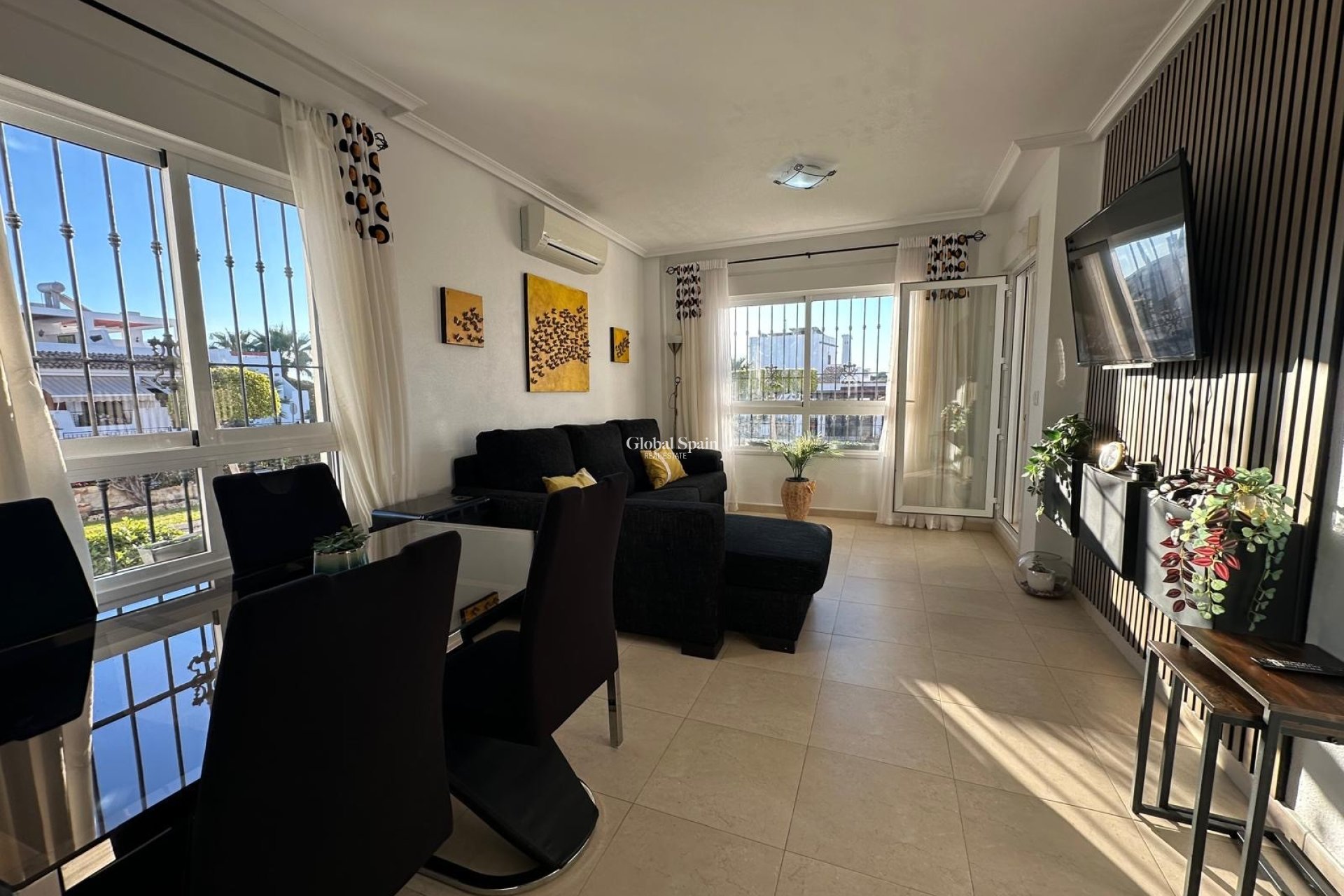Wiederverkauf - WOHNUNG -
CAMPOAMOR - Costa Blanca