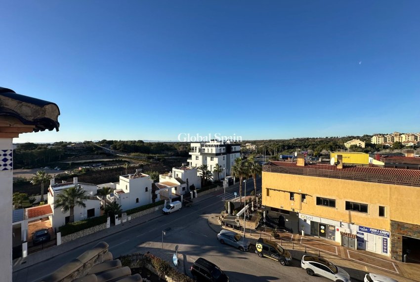 Wiederverkauf - WOHNUNG -
CAMPOAMOR - Costa Blanca