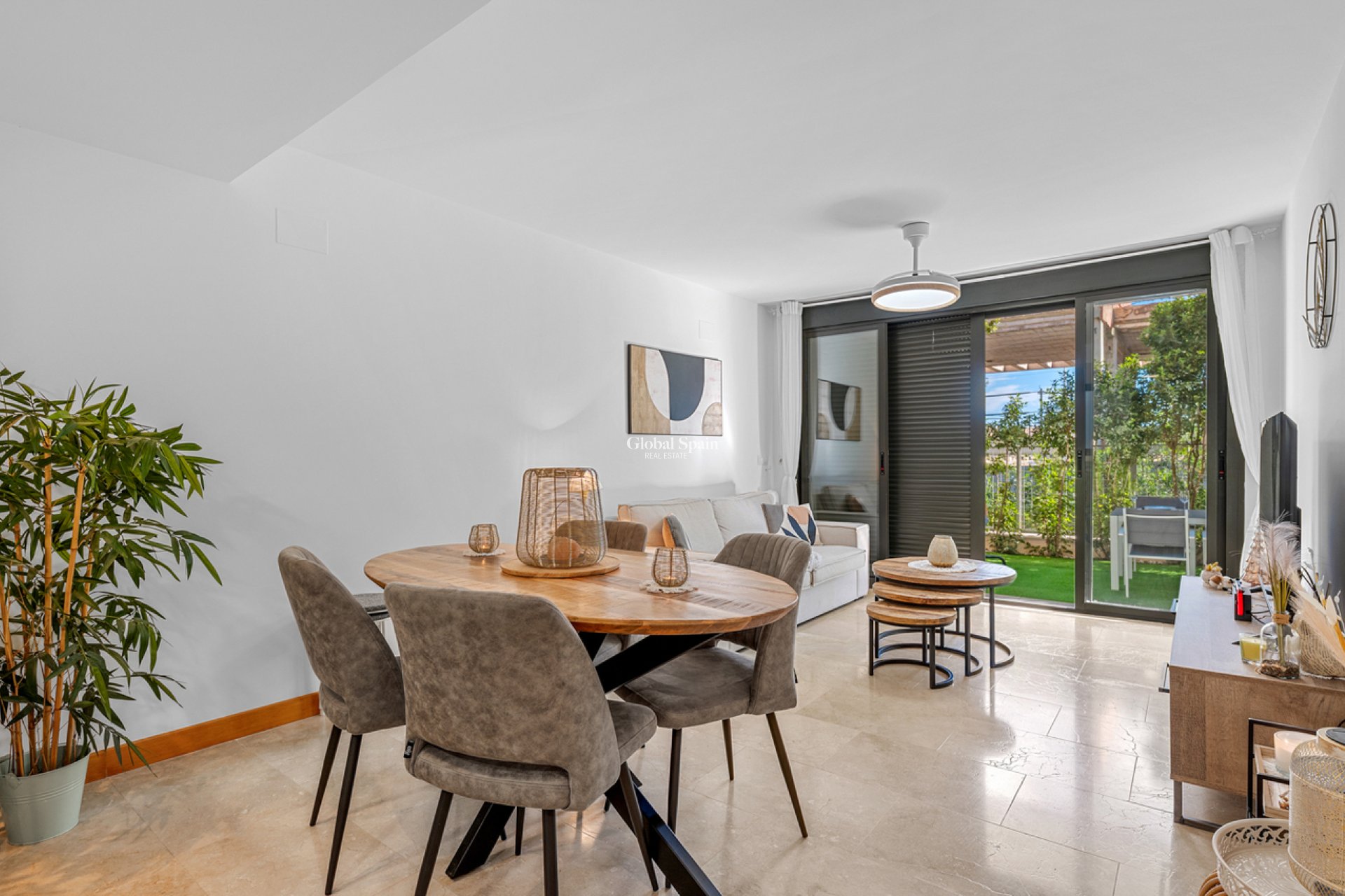 Wiederverkauf - WOHNUNG -
CAMPOAMOR - Costa Blanca