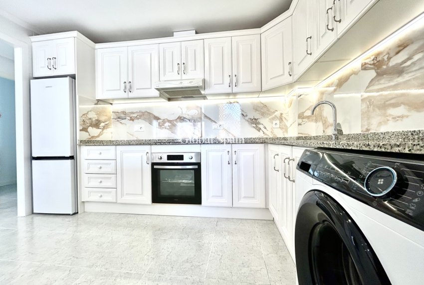 Wiederverkauf - WOHNUNG -
CAMPOAMOR - Costa Blanca