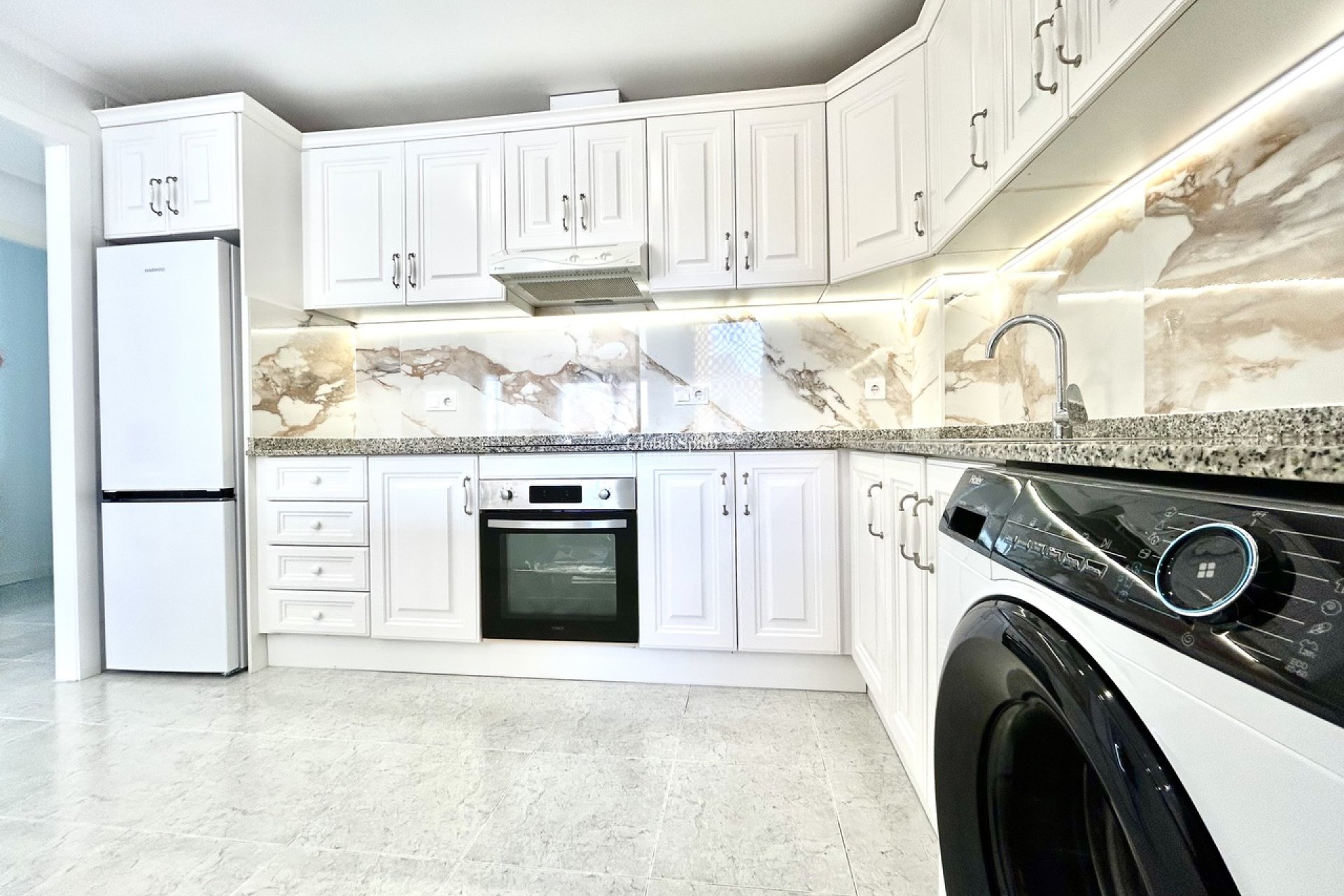 Wiederverkauf - WOHNUNG -
CAMPOAMOR - Costa Blanca