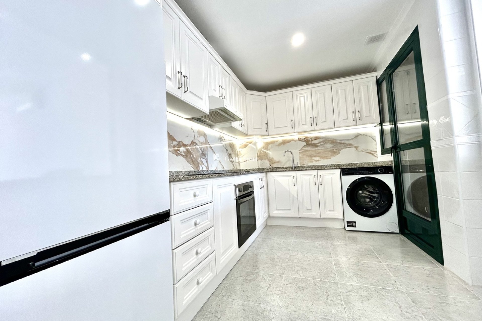 Wiederverkauf - WOHNUNG -
CAMPOAMOR - Costa Blanca