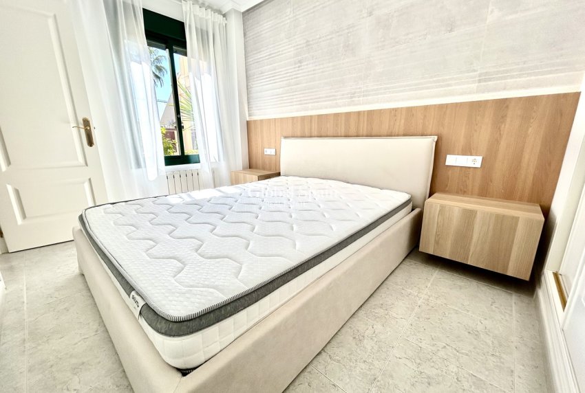 Wiederverkauf - WOHNUNG -
CAMPOAMOR - Costa Blanca