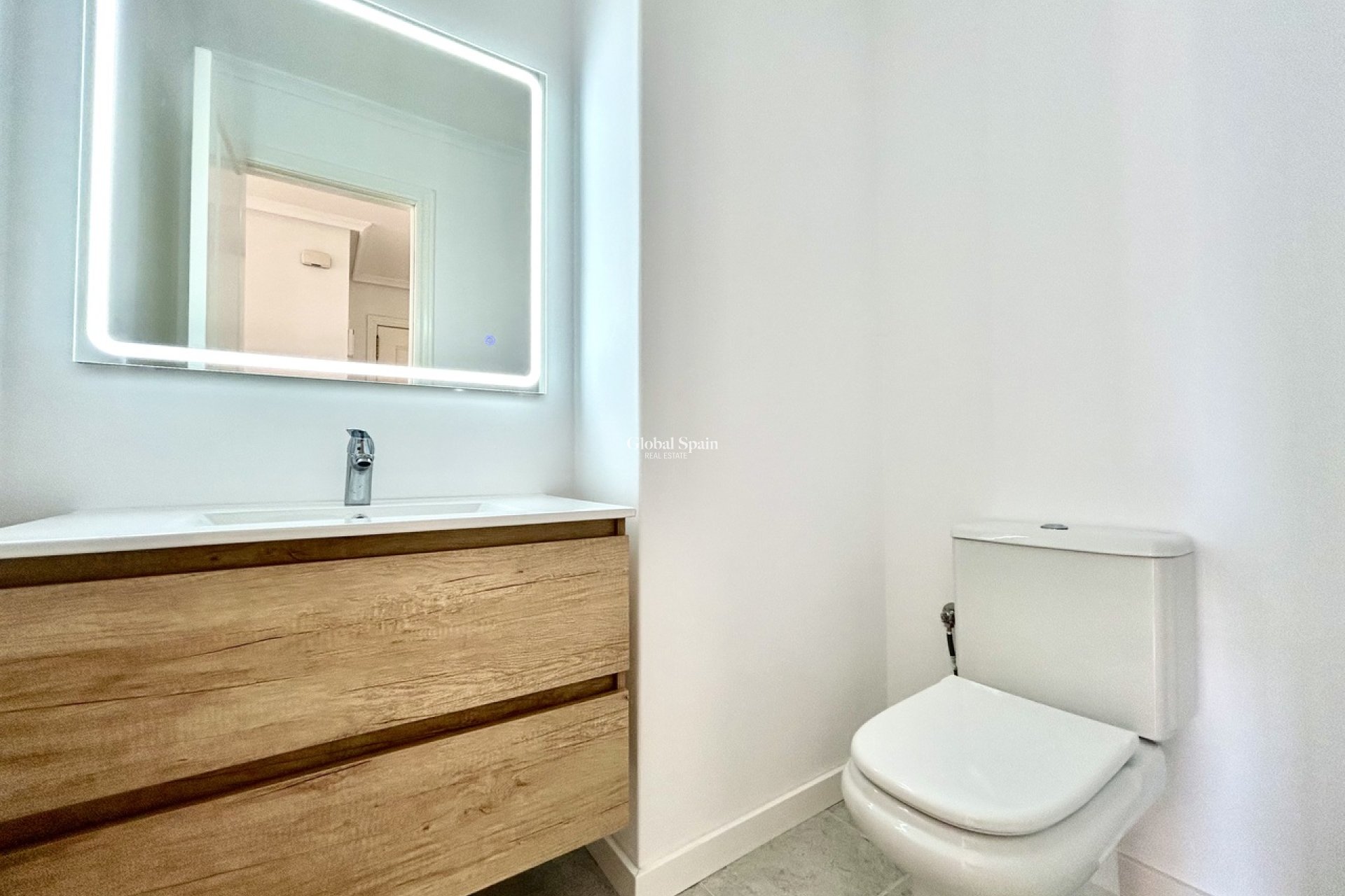 Wiederverkauf - WOHNUNG -
CAMPOAMOR - Costa Blanca