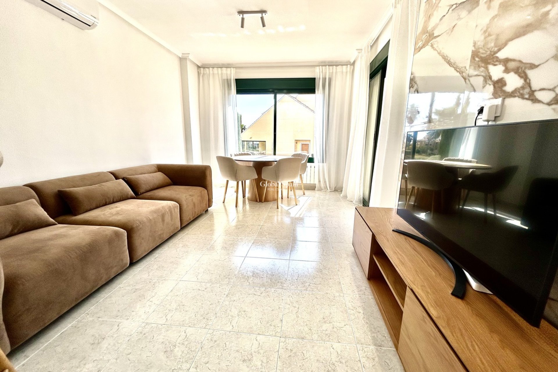 Wiederverkauf - WOHNUNG -
CAMPOAMOR - Costa Blanca
