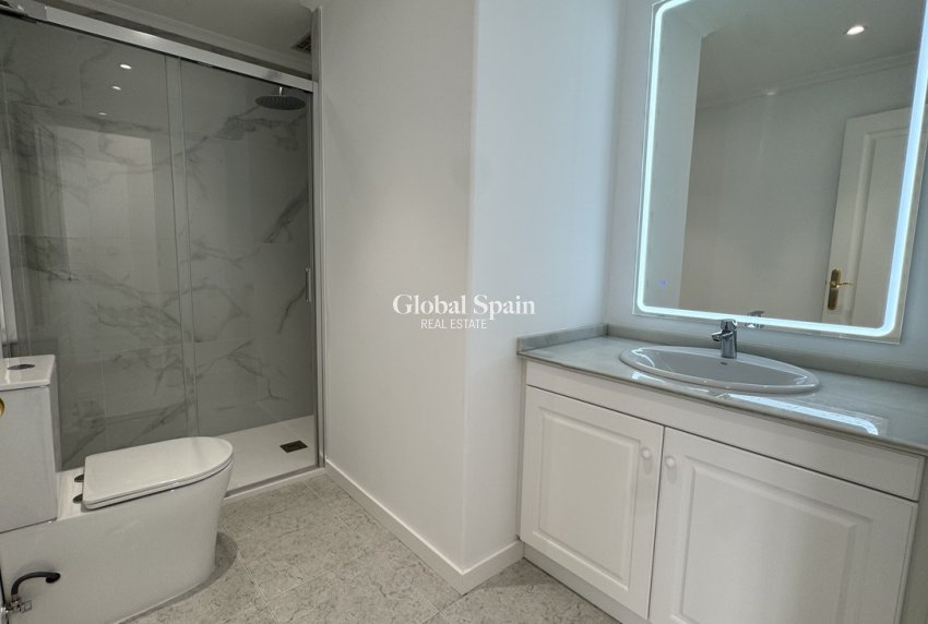 Wiederverkauf - WOHNUNG -
CAMPOAMOR - Costa Blanca