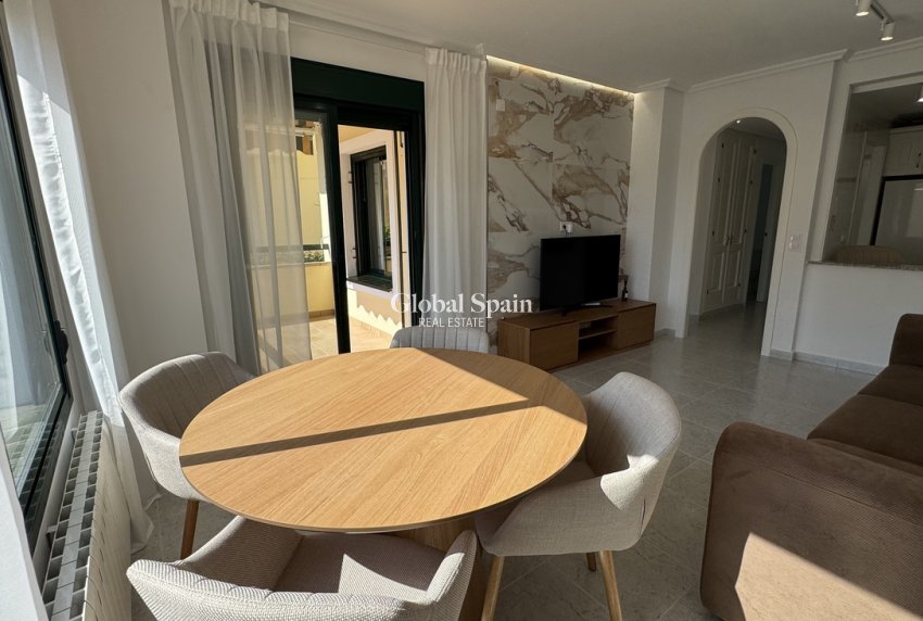 Wiederverkauf - WOHNUNG -
CAMPOAMOR - Costa Blanca