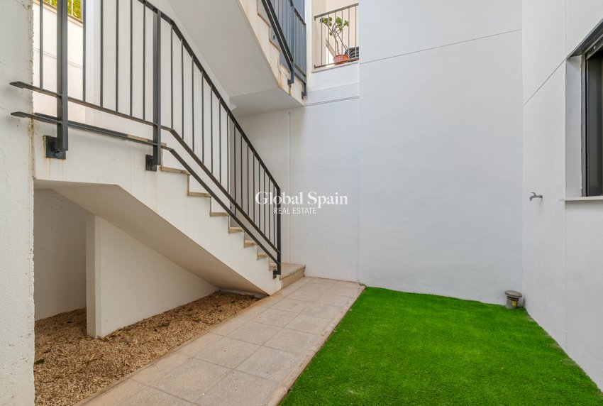 Wiederverkauf - WOHNUNG -
CAMPOAMOR - Costa Blanca